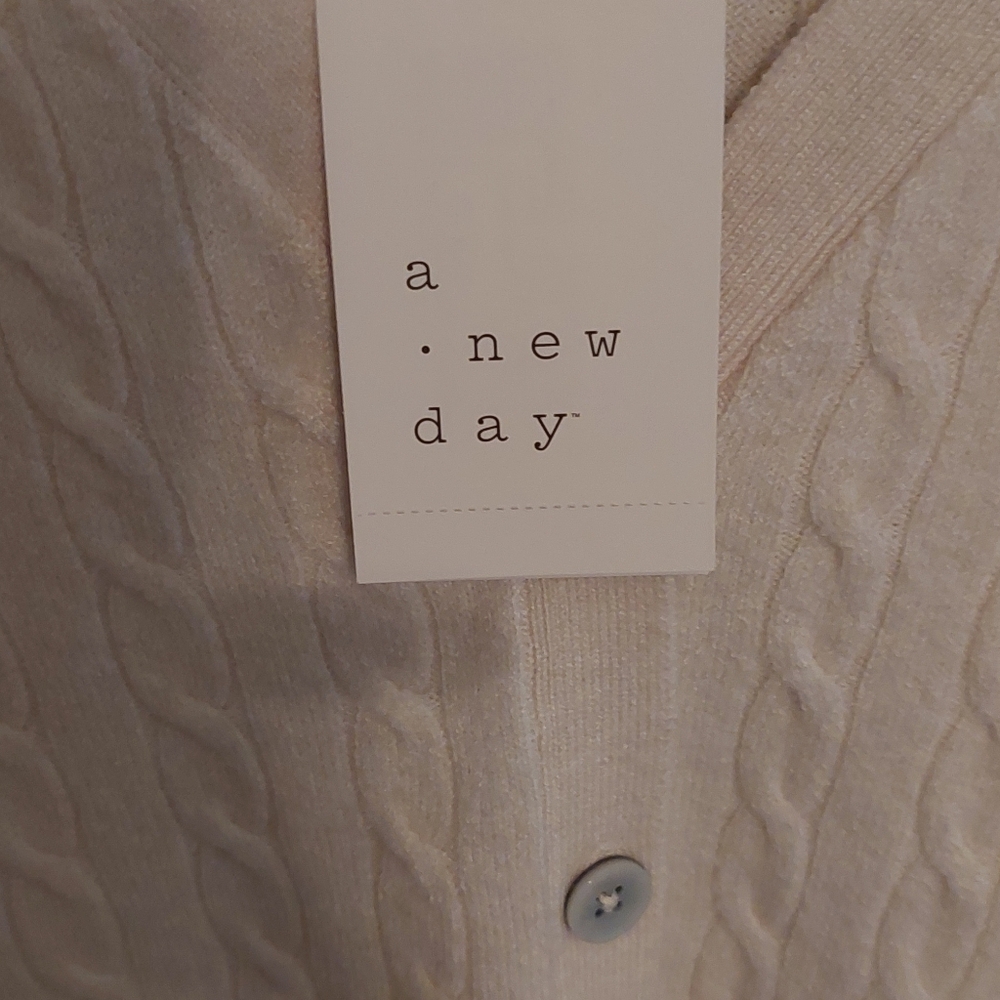 Cardigan - Picture 2 of 2